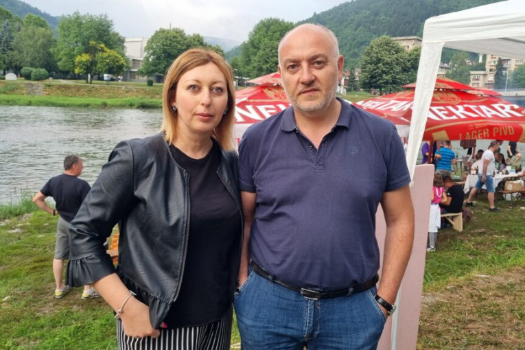 Roberto je najbolji zet, a Verica snajka: Nesvakidašnja manifestacija održana u Prijepolju (FOTO)