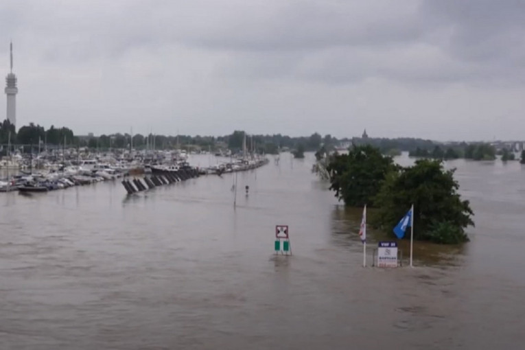 Potop i katastrofa u Holandiji: Premijer proglasio nacionalnu katastrofu, lekari čamcima putuju u bolnice