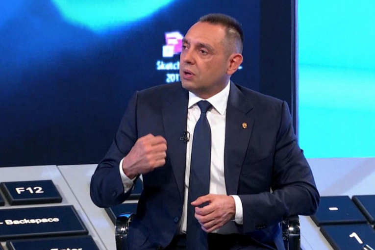 Ministar Vulin o skandiranju u Novom Pazaru: Kako je Mladić razlog za prekid, a Orić nije?!