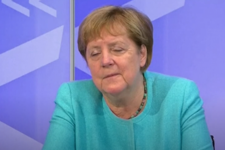 Merkelovu smorili građani: Tokom onlajn razgovora počela da drema (VIDEO)