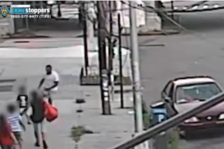 Uhapšen nakon objave snimka: Muškarac pokušao da otme dečaka u Njujorku (VIDEO)