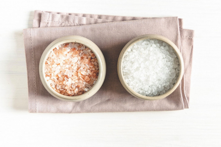 Himalajska ili morska so: Koja vrsta soli je zdravija i zašto?