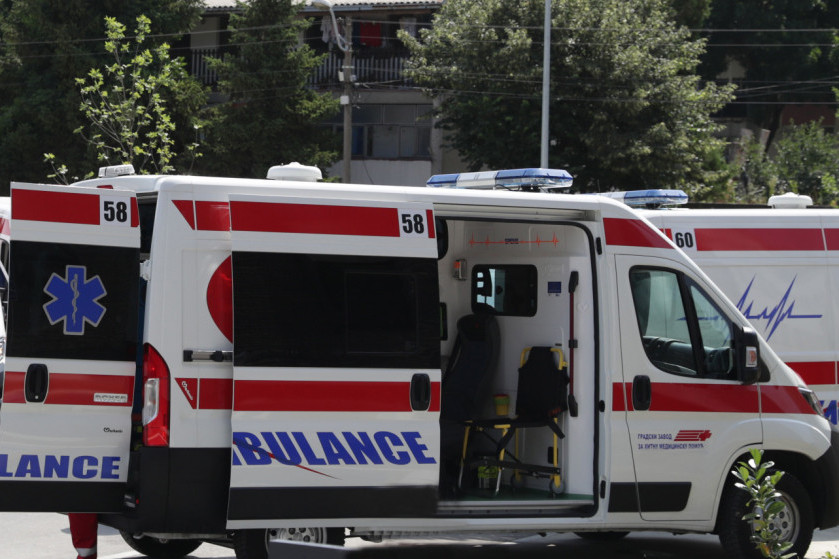 Dvoje povređeno u nezgodama u Beogradu: Ženu (85) udario kamion, muškarac (35) u sudaru zadobio povredu glave