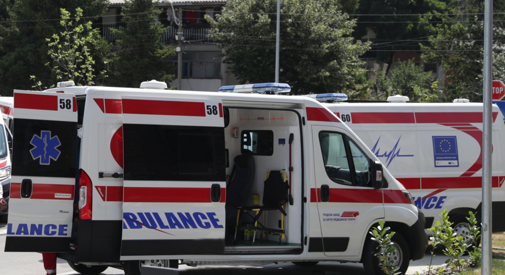 Mirna noć u Beogradu: Hitna pomoć intervenisala 129 puta, uvećan prevoz kovid pacijenata