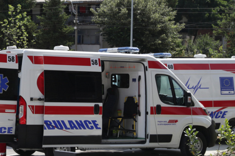 Policija zaustavila neobično sanitetsko vozilo! Turčin glumio nesvesticu, Srpkinja medicinsku sestru
