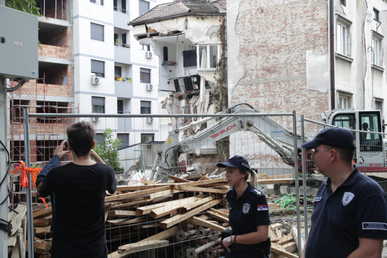 Novi dom na istoj lokaciji: Stanari urušene zgrade na Vračaru dobijaju stanove
