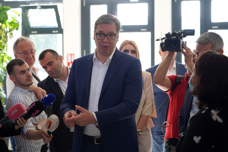 Predsednik Vučić o strašnim fotografijama klana Velje Nevolje: Tražiću da pokažu još