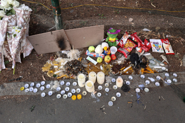 Karaburma i dalje na nogama: Građani nastavili blokadu, traže da odgovorni bude propisno kažnjen