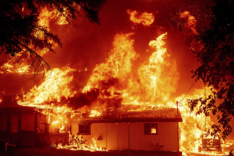 Frižider zapalio kuću! Povređene dve osobe u Modriči