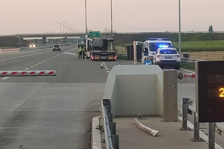 MUP objavio rezultate pojačane kontrole teretnog saobraćaja: Pljuštale kazne!