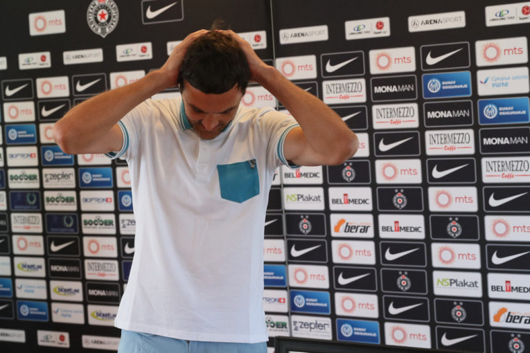 Emocija do kraja: Stojković se oprostio od Partizana, a koliko je puta samo rekao ljubav i hvala ti
