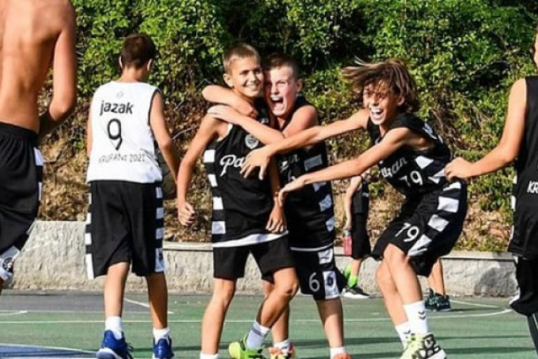 Više od 160 dece iz Srbije, Rusije, Ukrajine, Turske pohađalo Partizanov košarkaški kamp