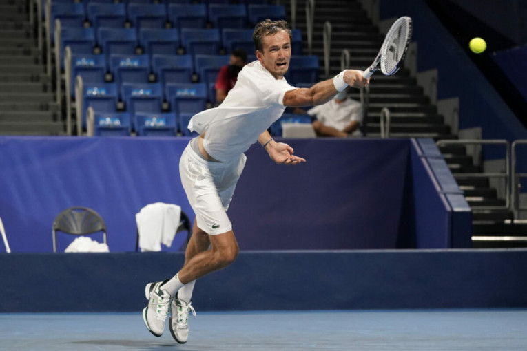 Prvi polufinalista US opena je Rus: Medvedev nije dozvolio još jedno iznenađenje holandskom teniseru