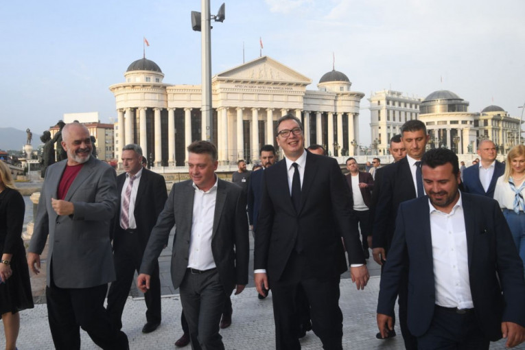 Više od 350 kompanija sa Zapadnog Balkana na ekonomskom forumu u Skoplju, Vučić: "Ovo su velike stvari" 