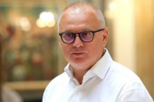 Vesić: Grad podneo krivičnu prijavu protiv osobe koja je širila lažne vesti u vezi s rušenjem zgrade na Južnom bulevaru