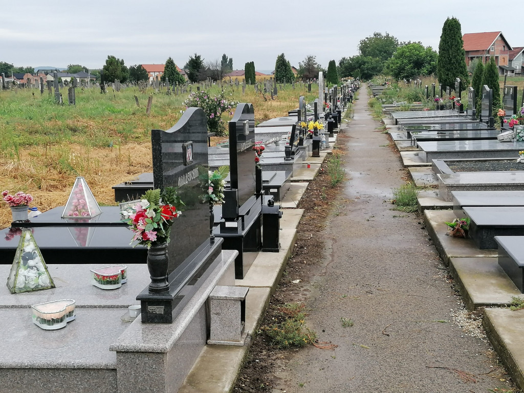 Baksuz baksuza sustiže: Da nisu kriminalci, bilo bi smešno!