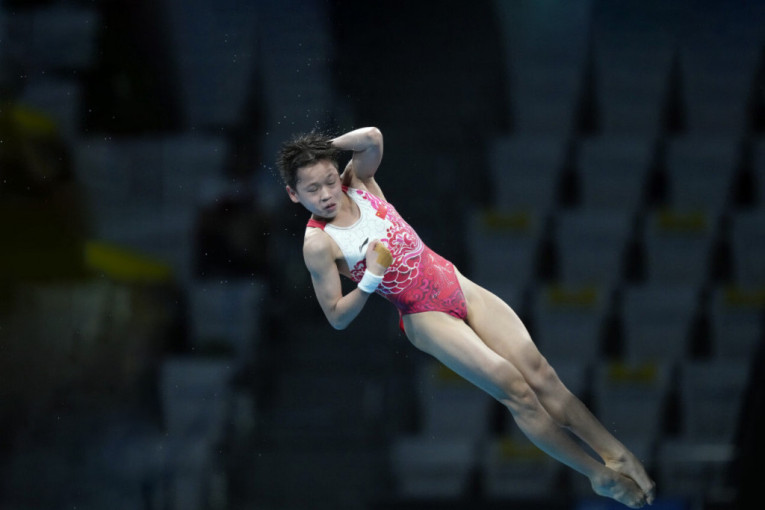 Savršenstvo na Olimpijskim igrama: Kinesko dete osvojilo čiste desetke u skokovima u vodu!