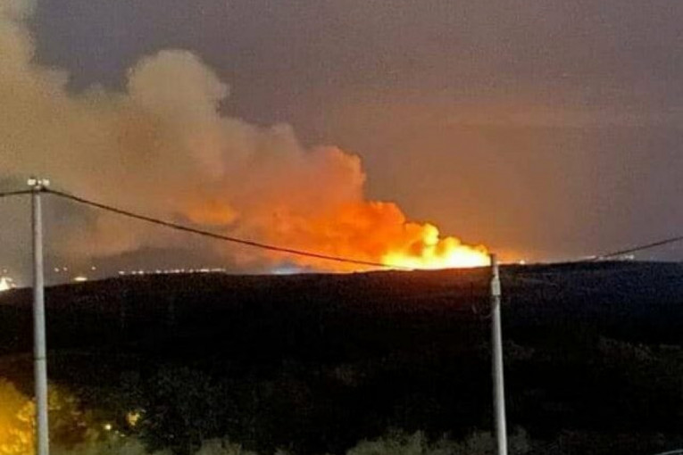 Veliki požar u Vinči: Celo naselje prekrio gust dim, zapalio se metan? (FOTO/VIDEO)