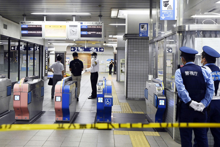 Uhapšen napadač iz voza: Nakon što je ranio putnike, nameravao da zapali vagon u Tokiju?