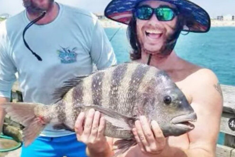 Hit na Internetu! Pecaroš ulovio ribu sa "ljudskim zubima"