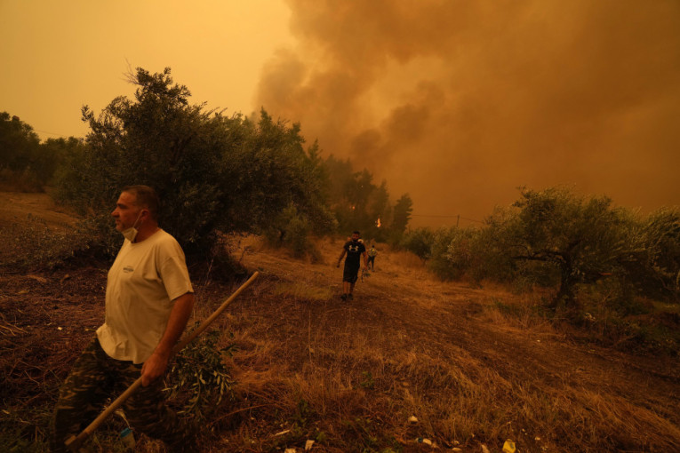 Grčko tužilaštvo traži istragu zbog sumnje da su požari podmetnuti