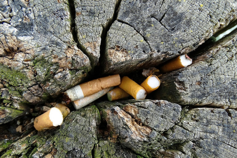 Rat opušcima: Najveći teret će podneti sami proizvođači cigareta