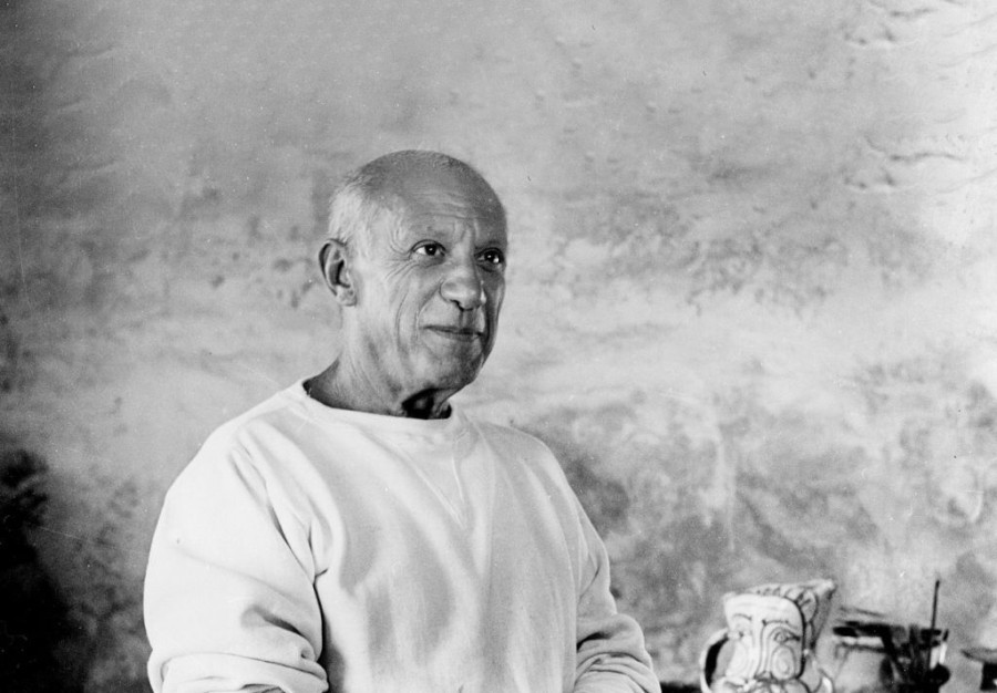 Drama na aerodromu na Ibici: Pokušaj krijumčarenja Pikasovog dela (FOTO)