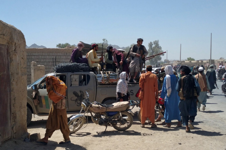 Pao drugi najveći grad u Avganistanu: Talibani napreduju, Ujedinjene nacije se spremaju da reaguju