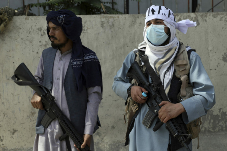 Totalni debakl i kolosalna sramota Amerike: Bajden talibanima poklonio Avganistan i razbesneo veterane