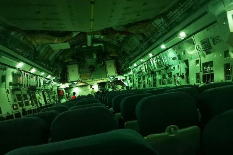 Ljudi kipte od besa na Tviteru: Avion iz Kabula poleteo sa samo jednim putnikom! (FOTO)