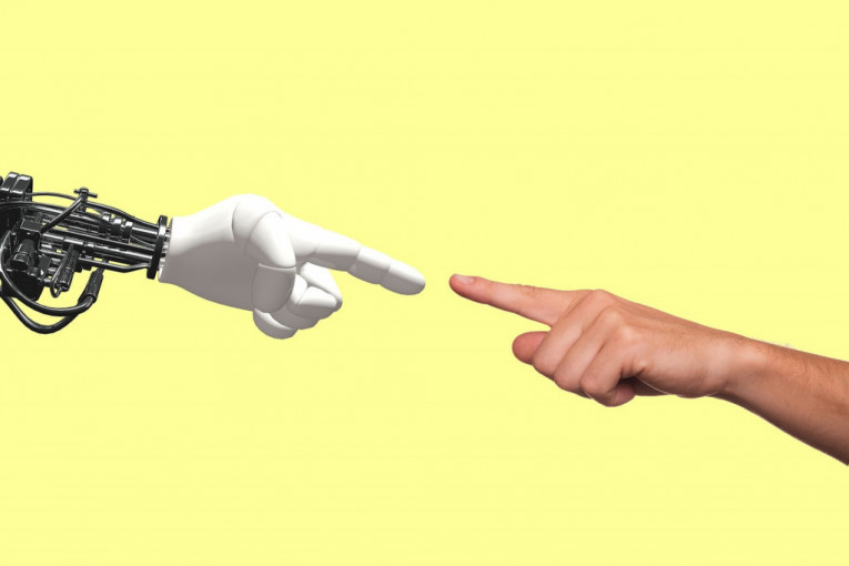 Maskova kompanija lansira humanoidnog robota: "Tesla Bot" radiće opasne i dosadne poslove