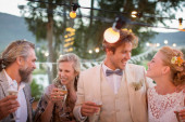 Čudan sestrić, zavodnik, škrtica, pijana tetka: 8 tipova gostiju na svadbama