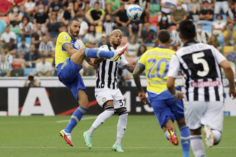 Kakav lud meč u Udinama: Juventus prokockao pobedu, Ronaldu nisu dali da bude heroj, Mihina Bolonja slavila