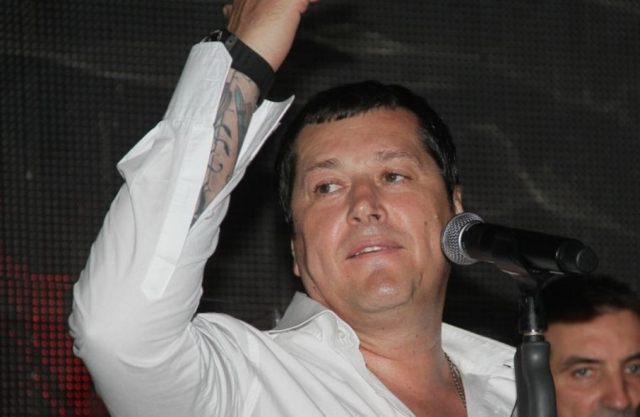 Pejović se pijan zakucao u drvo, bio hapšen na granici, a pred koncert gladuje: Šokovi iz života poznatog pevača!