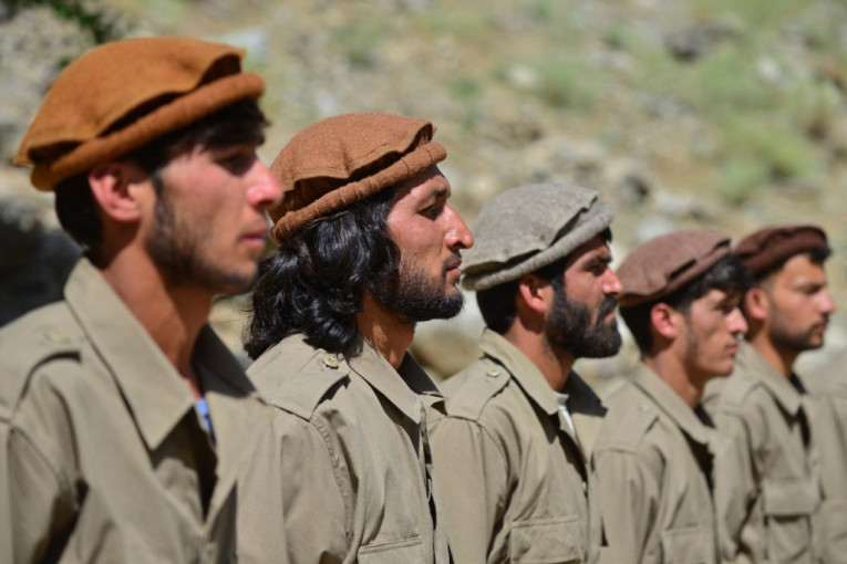 Sprema se novi rat? Hiljade boraca spremno za borbu protiv talibana! (VIDEO)
