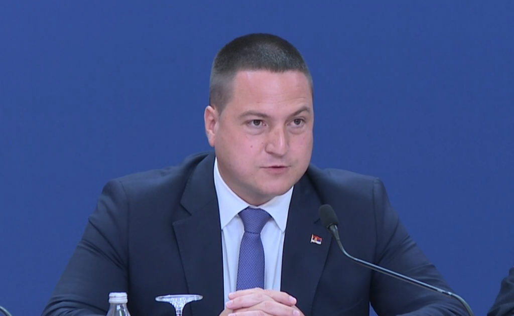 Digitalizacija obrazovnog sistema prioritet u Srbiji: Ministar Ružič ...