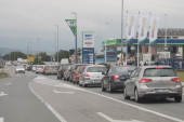 Ponovo kolaps na obilaznici oko Čačka: Vozila stoje u kilometarskoj koloni (FOTO)