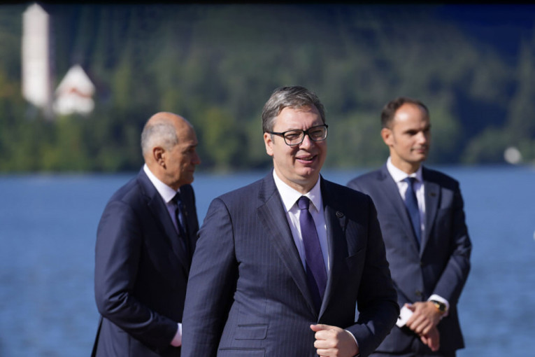 Predsednik Vučić poručio sa Bleda: Imamo obaveštajne informacije, Priština kreće u akciju 4. septembra (FOTO)