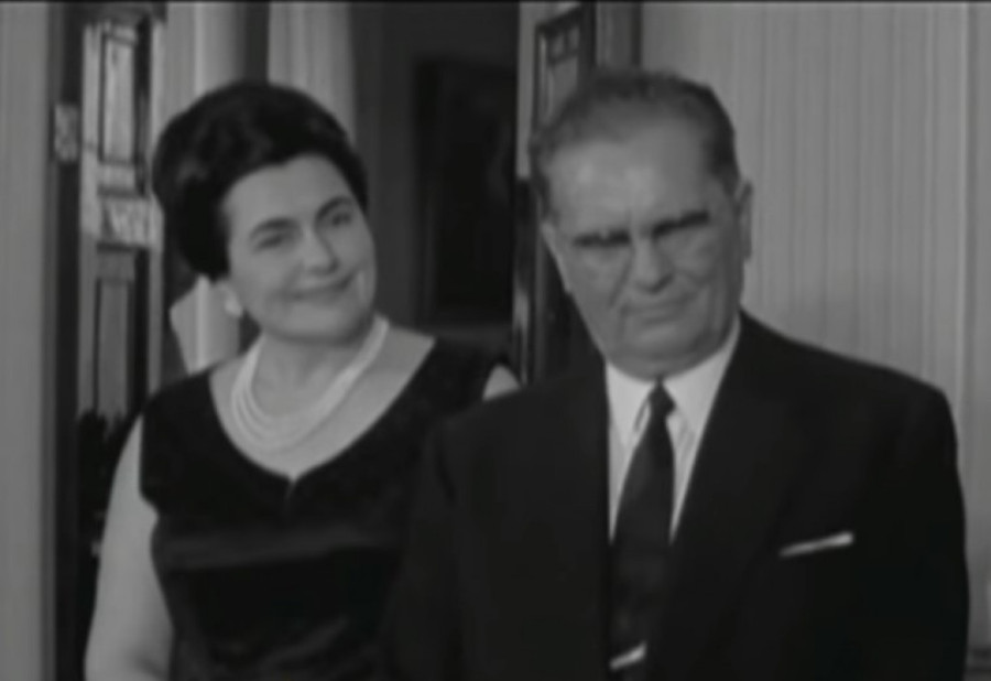 Jovanka Tita dovodila do ludila, a radnike do infarkta: "Broz je toliko star da moram da mu zakopčavam šlic"