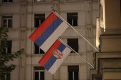 Nezapamćeni skandal u Atini: Srpski svatovi napadnuti zbog zastave, pomešali je sa ruskom (VIDEO)