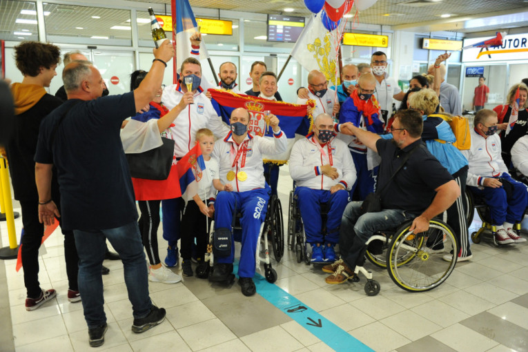 Sjajni paraolimpijci doneli u Srbiju medalje iz Tokija: Kad, ako ne sad!