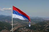 Vijoriće se širom srpskog sveta: Dan srpskog jedinstva ove godine i u Boki Kotorskoj (VIDEO)