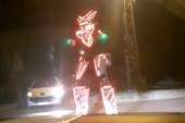 Kako vam se čini nova igračka: "Robot" na ulicama Novog Sada!