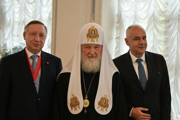 Radojičić: Mudre reči patrijarha Kirila na liturgiji u Sankt Peterburgu