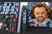 Trobojke i na zgradama Elektrodistribucije Beograd: Direktor Jokić veruje da će ovo postati jedna lepa tradicija