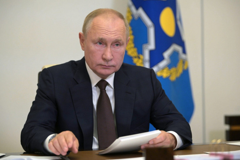 Putin: Skok cene nafte na 100 dolara sasvim moguć