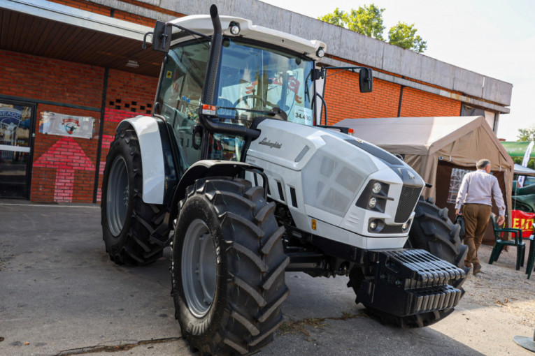Može još danas: Poslednji rok za IPARD zahteve za nove traktore