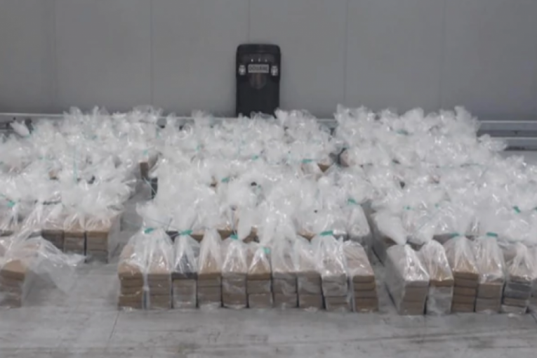 Pronađeno više od četiri tone koke vredne čak 300 miliona evra: Ima li droga zaplenjena u Roterdamu veze sa Balkanskom mafijom?