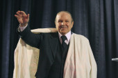 Preminuo Buteflika u 84. godini: Dve decenije vladao Alžirom, povukao se posle velikih protesta (VIDEO)