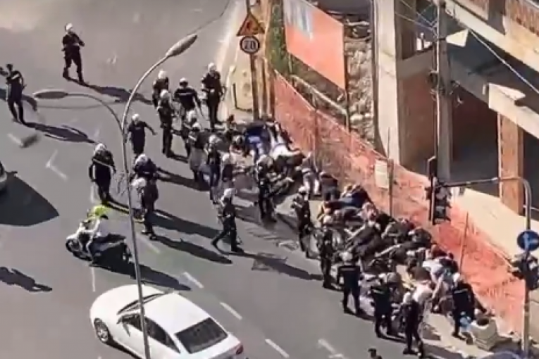 Huliganske tuče po celom gradu, policija intervenisala u Južnom bulevaru, loša uvertira za derbi (FOTO/VIDEO)
